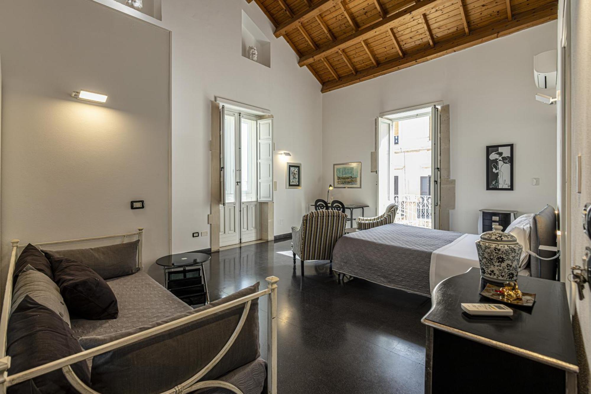 Lakkios Charming And Bed & Breakfast
