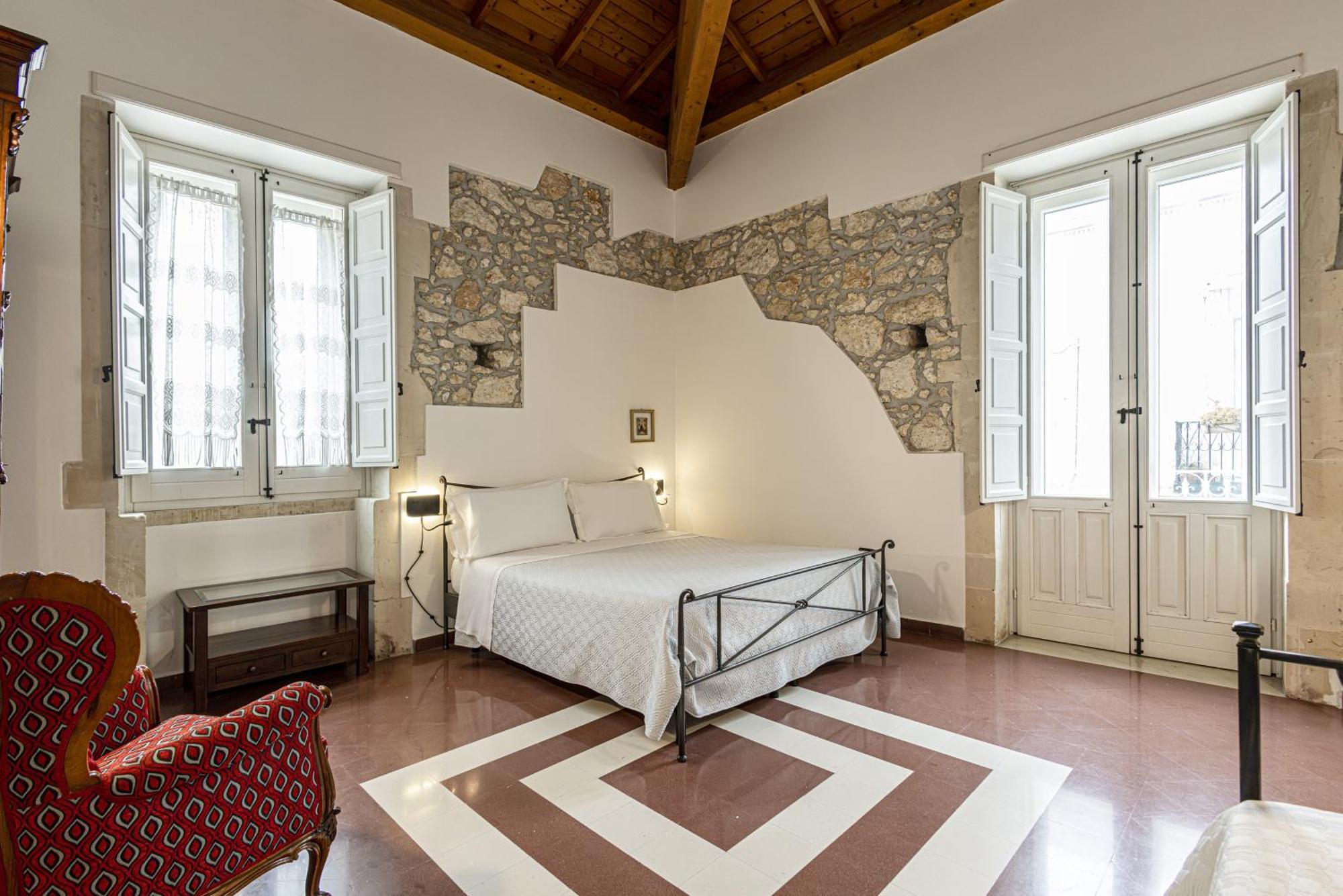 Bed and breakfast Lakkios Charming Suites&rooms