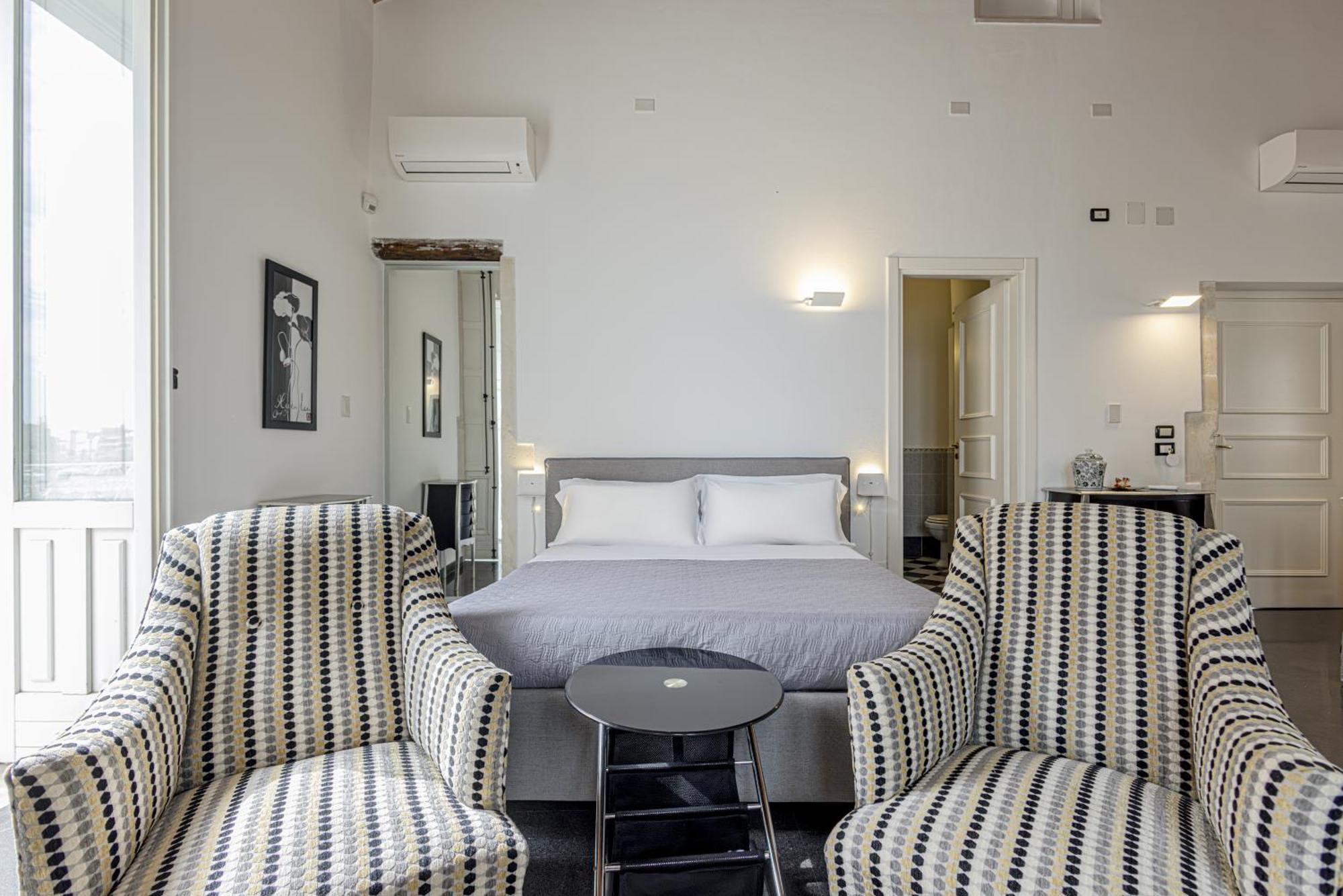 Lakkios Charming Suites&rooms 3*